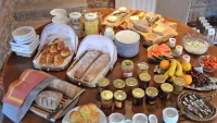Hôtel les Deux Chèvres Gevrey-Chambertin - Breakfast