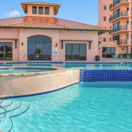 Seaside Sanctuary - Beachfront