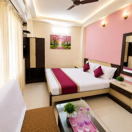 Goroomgo Golden Beach Inn Puri