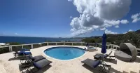 家庭旅館別墅，享有全景視野，可通往私人海灘! - Villa
