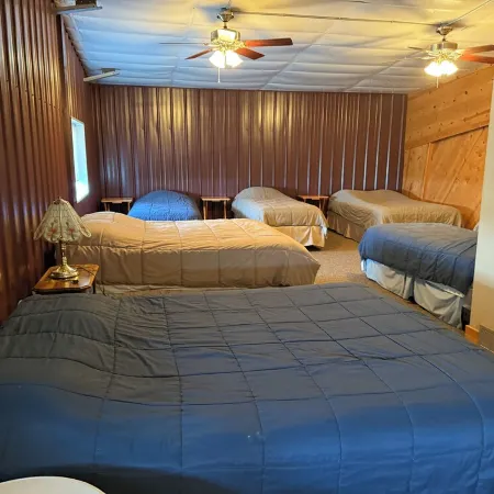 Enjoy the peace and quiet with a the beautiful country view Hotels in Beadle County