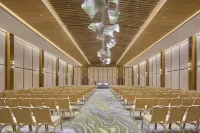 Slohh by Roach Bengaluru, Curio Collection by Hilton - 4-Star
