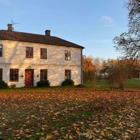 Tullesbo Sätesgård