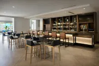 Atlanta Marriott Perimeter Center - bar