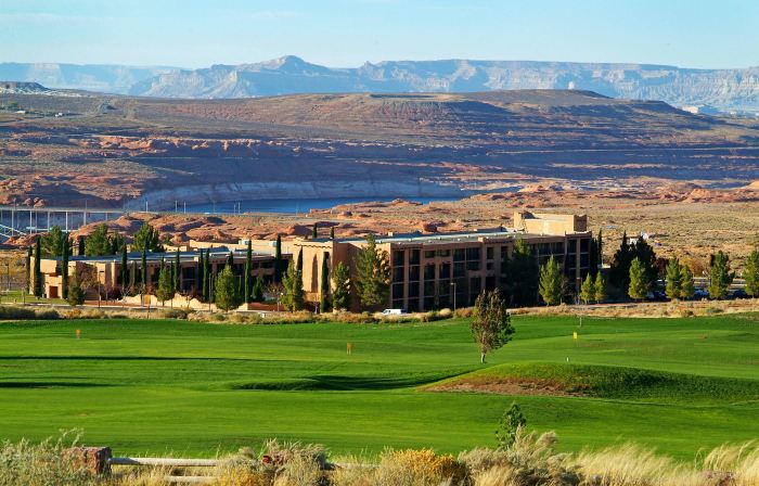 Courtyard Page at Lake Powell