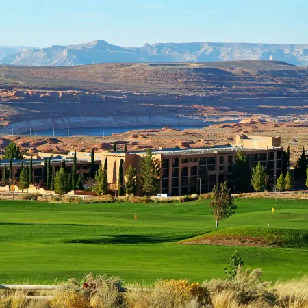 Courtyard Page at Lake Powell