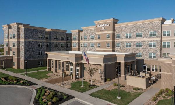 Residence Inn Kansas City at the Legends