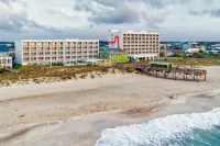 Golden Sands Carolina Beach Oceanfront, Tapestry by Hilton - parking
