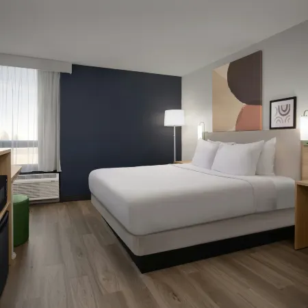 Spark by Hilton Denver East I 70