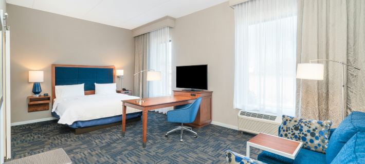 Hampton Inn & Suites Newburgh - Stewart Airport Hotels in Orange County