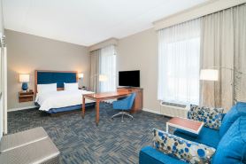 Hampton Inn & Suites Newburgh - Stewart Airport