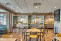 Fairfield Inn & Suites Appleton - parking