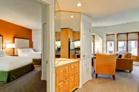 Homewood Suites by Hilton Mont-Tremblant Resort - breakfast
