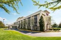Hampton Inn Long Island/Islandia - parking