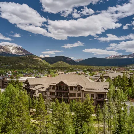 Mountain Thunder Lodge
