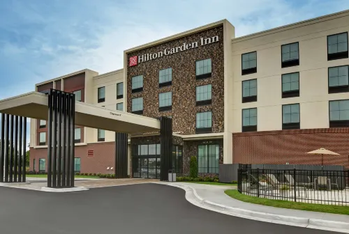 Hilton Garden Inn Madison Huntsville Airport - Pet friendly