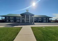 Crestview Inn - Pet friendly
