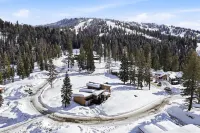 Brundage 4BR • Bunk Room • Mountain Retreat - Villas