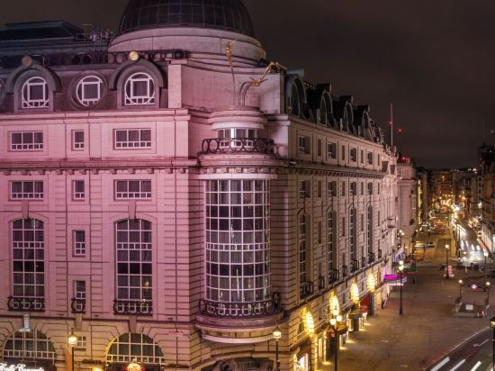 Moxy London Piccadilly Circus