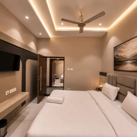 HOTEL GEETANJALI