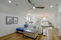 Bright & Modern Studio, 15 Mi to Des Moines! - Wifi