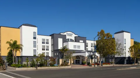 Fairfield Inn & Suites San Francisco Airport/Millbrae in Millbrae