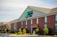 Holiday Inn Express & Suites CORINTH by IHG - 3-Star