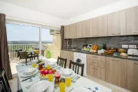Summer Breeze Superior Apartment