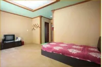 Hamyang Baekmusanjang Hwangtobang Pension