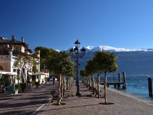 Apartment Maifrini 200mt from Lake