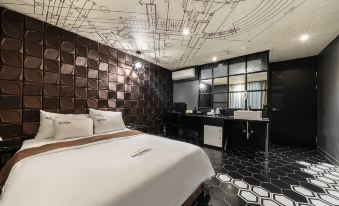 California Hotel