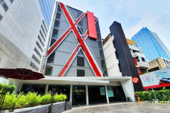 ไวบ์ เบสท์เวสเทิร์น สนามเป้า