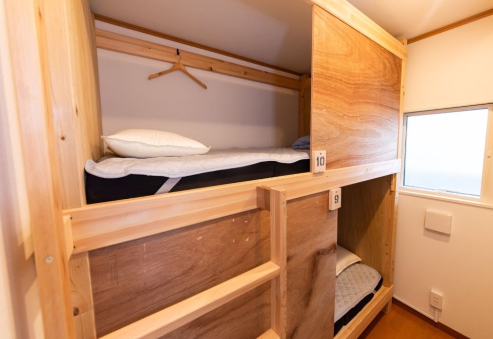 1. 게스트 하우스 ..