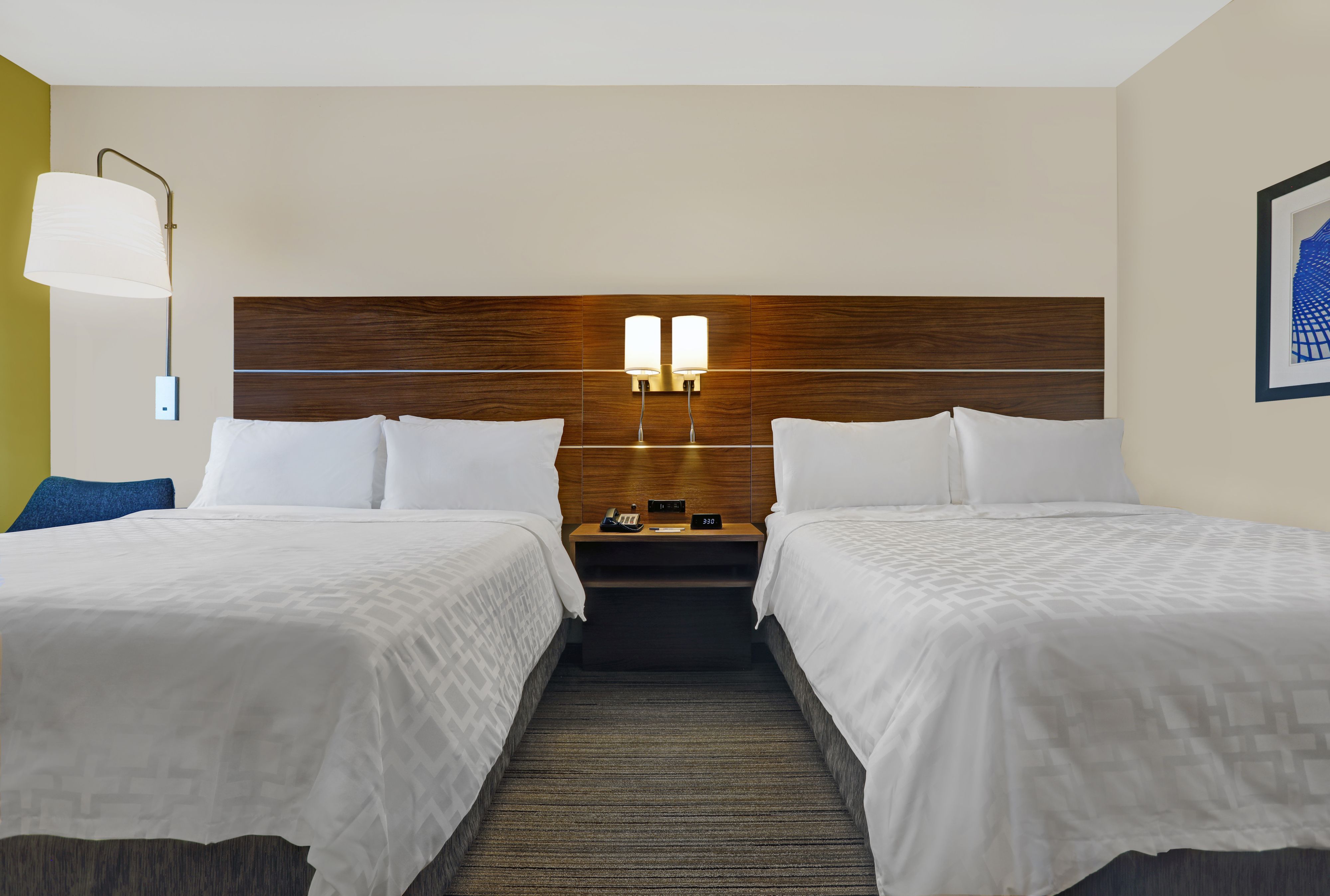 Holiday Inn Express & Suites Lenexa - Overland Park Area, an Ihg Hotel