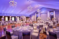 DoubleTree by Hilton Fairfield Hotel & Suites Các khách sạn ở Fairfield