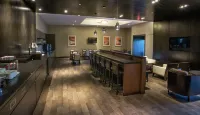 Hilton Toronto/Markham Suites Conference Center & Spa - ที่มีบาร์