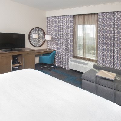 Hearing Accessible King Room Hampton Inn & Suites LAX El Segundo Promo Code
