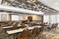 Embassy Suites by Hilton Lompoc Central Coast - parking