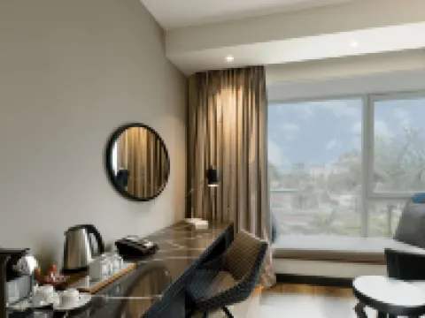 Radisson Blu Anchorage Hotel Hotels near Landmark Serviced Office