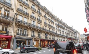 The Concorde Apartment in the Heart of Paris