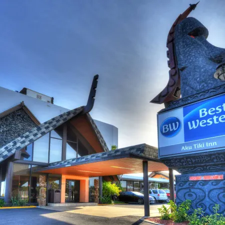 Best Western Aku Tiki Inn Отели рядом с достопримечательностью «Торговый центр Destination Daytona»