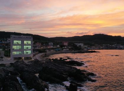 Pohang Horizon Poolvilla