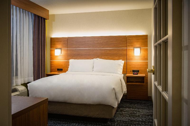 Holiday Inn Express & Suites Wausau, an Ihg Hotel