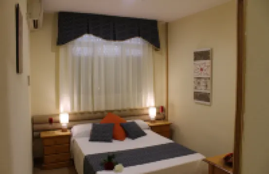 Hotel Cuatro Caños Hotels in Alcala de Henares