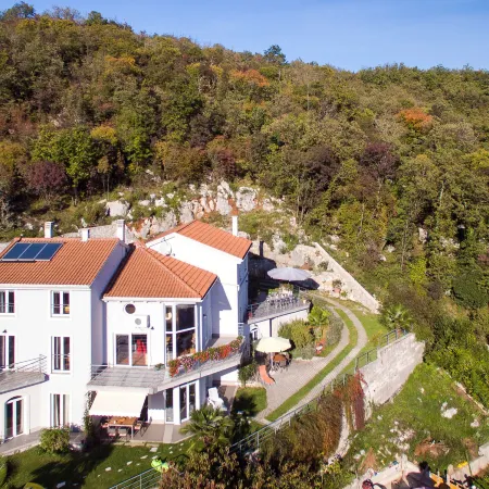 Bella Vista