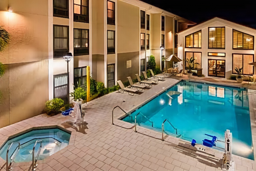 Hampton Inn & Suites Orlando/East UCF Area, FL