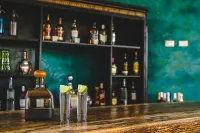 La Puerta Azul Beachfront - Adults Only - bar