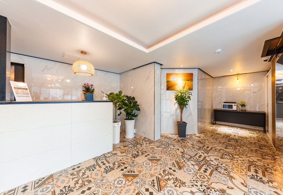 3. 청주 호텔 나무..