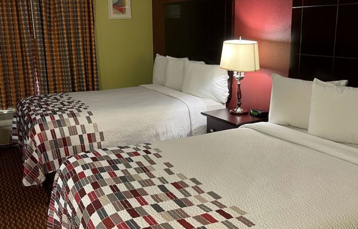 Red Roof Inn & Suites Detroit - Melvindale/ Dearborn