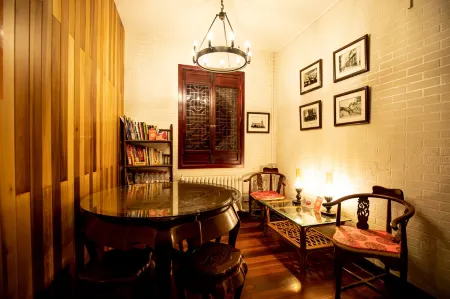 Shanghai Shikumen Culture Homestay Отели рядом с достопримечательностью «CPC Jiangsu Provincial Committee Former Site (West Gate)»